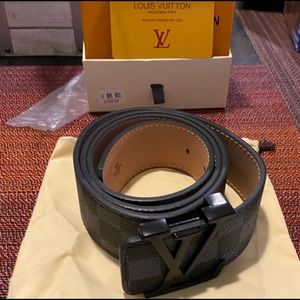 Black Louis Vuitton belt worn once didn’t like it